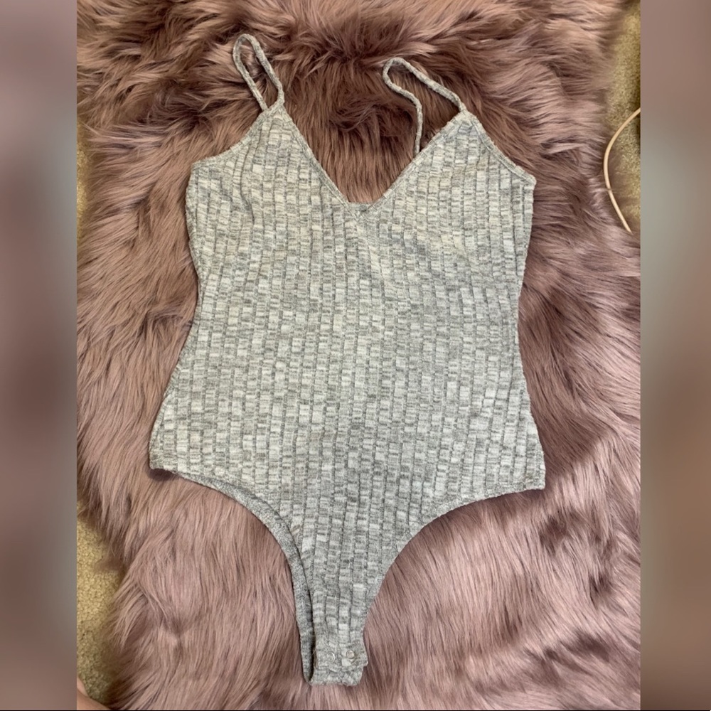 🙋🏼‍♀️Sold on Insta Grey Bodysuit